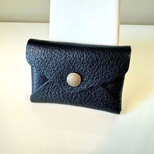 Brand New Portland Leather Goods black Mini Daisy envelope pouch